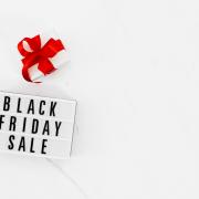 Black Friday is nearly here and H Samuel has you covered for all your jewellery needs (Canva)