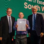 Dave Murnane (centre), Project Manager at Bellway’s Kingsmere Park development, receiving his Seal of Excellence from the NHBC’s South West Regional Director Nick Cunningham (left) and CEO Steve Wood (right)