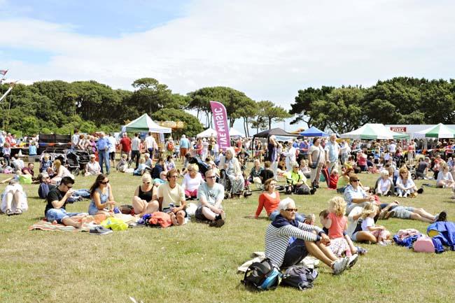 Thousands turned out for the Mudeford annual RNLI fundraiser