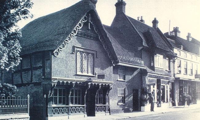 The Old Court House Christchurch circa 1900s.