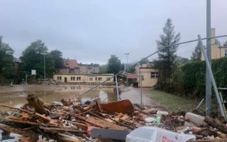 Flooding in Poland has displaced hundrds of thousands from their homes.