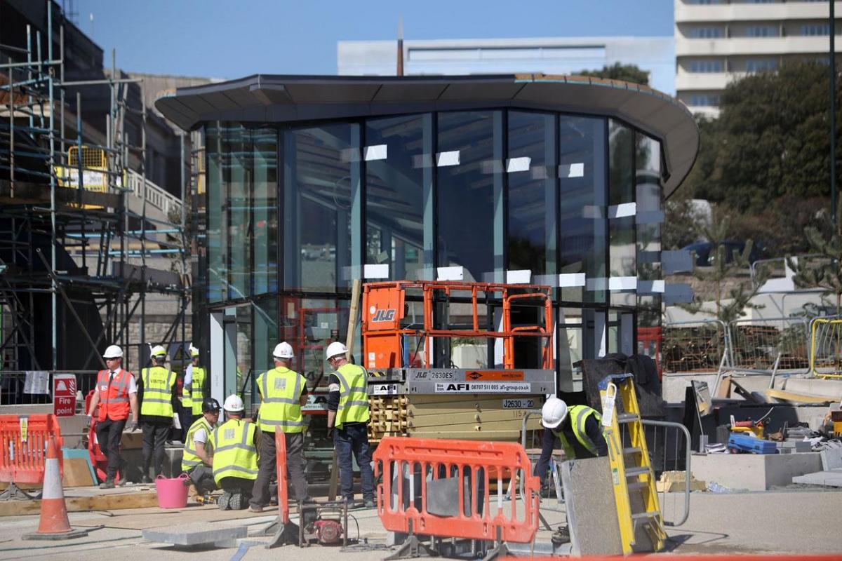 Work being carried out on the new seafront and tourism information kiosk and water play features between November 2014 and April 2015. 