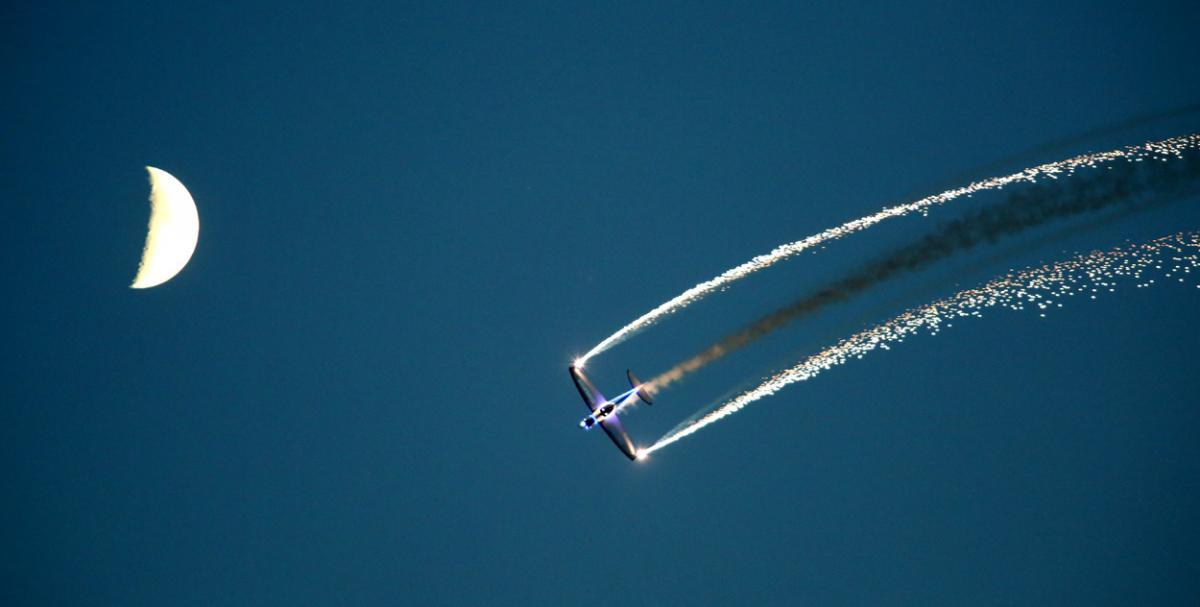 Dusk display pictures from day two of the Bournemouth Air Festival by Richard Crease