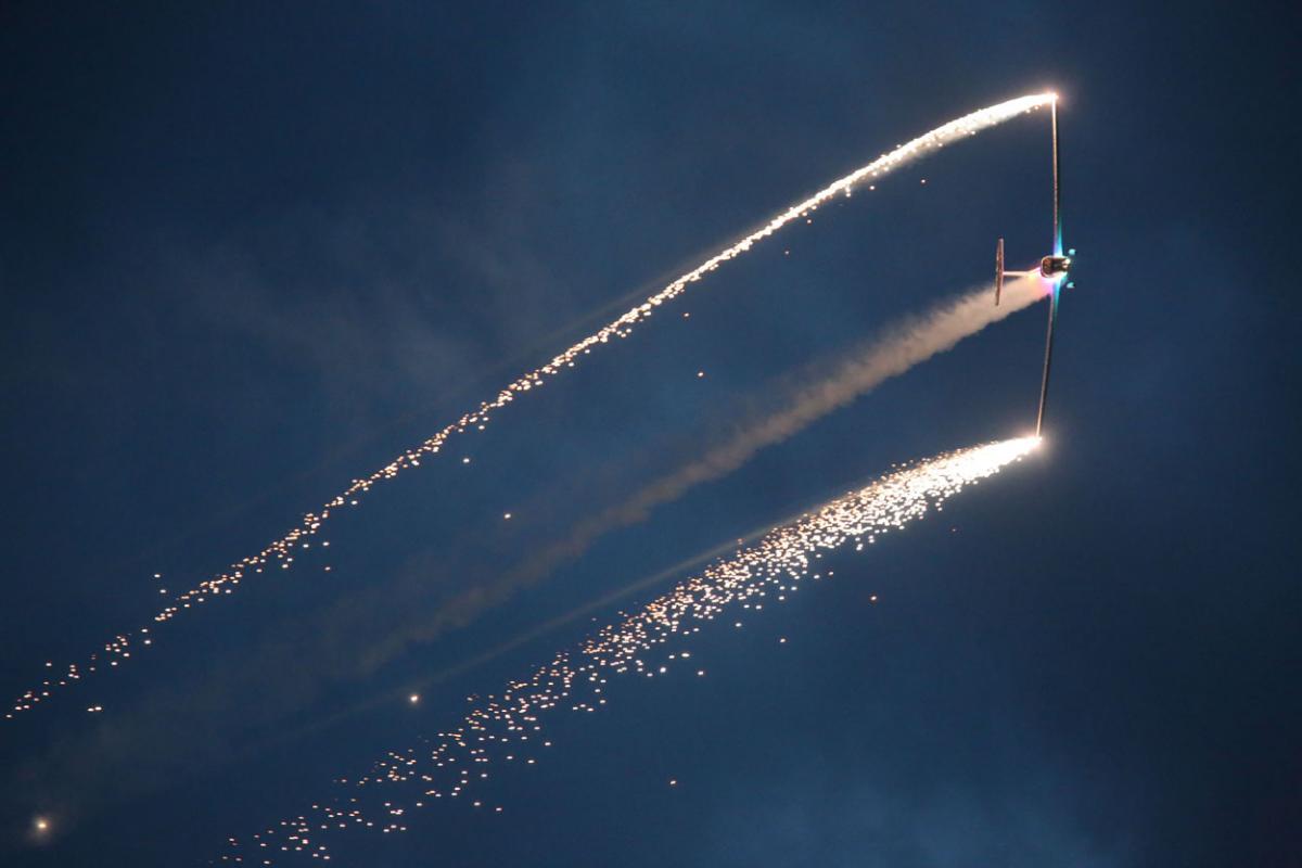 Dusk display pictures from day three of the Bournemouth Air Festival 2015 by Corin Messer. 