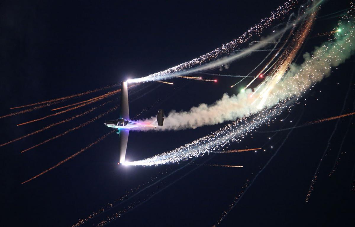 Dusk display pictures from day three of the Bournemouth Air Festival 2015 by Corin Messer. 